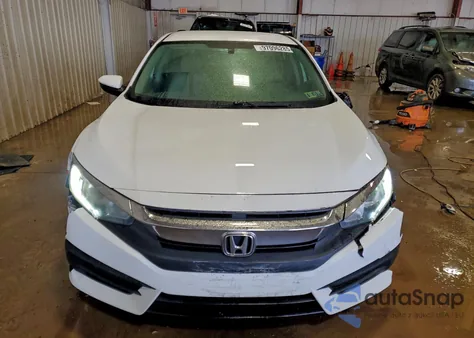 2016 Honda Civic Lx z USA, uszkodzony, nr VIN 2HGFC2F53GH538120